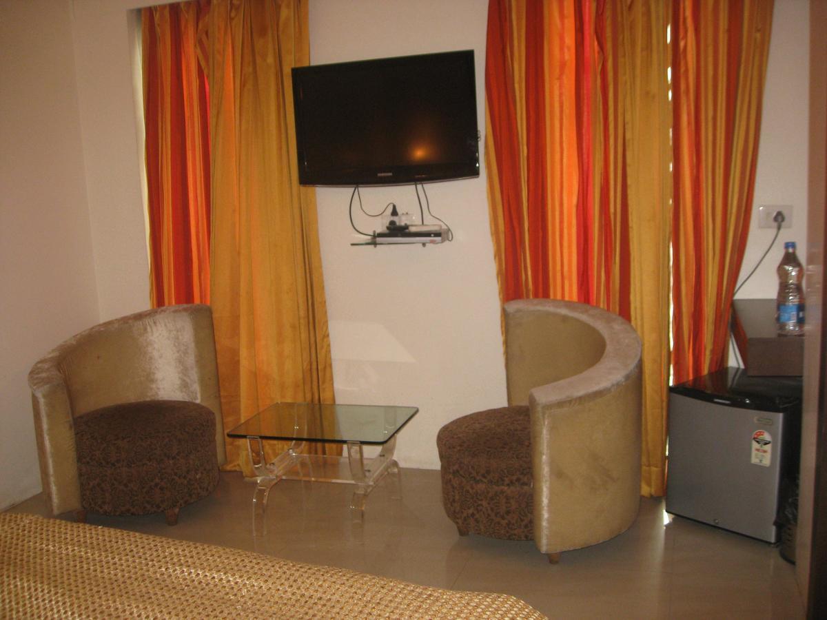 Hotel D'Grand Bareli Zewnętrze zdjęcie