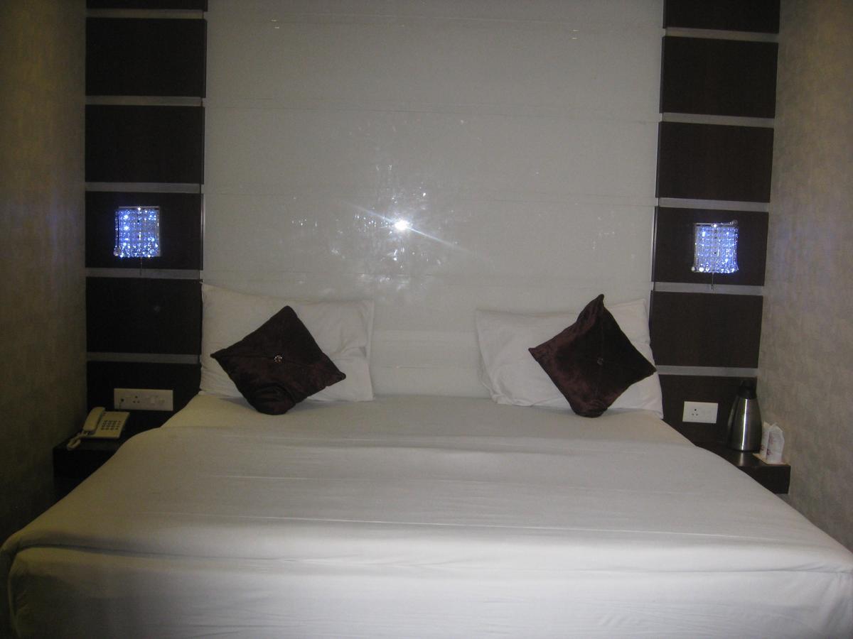 Hotel D'Grand Bareli Zewnętrze zdjęcie