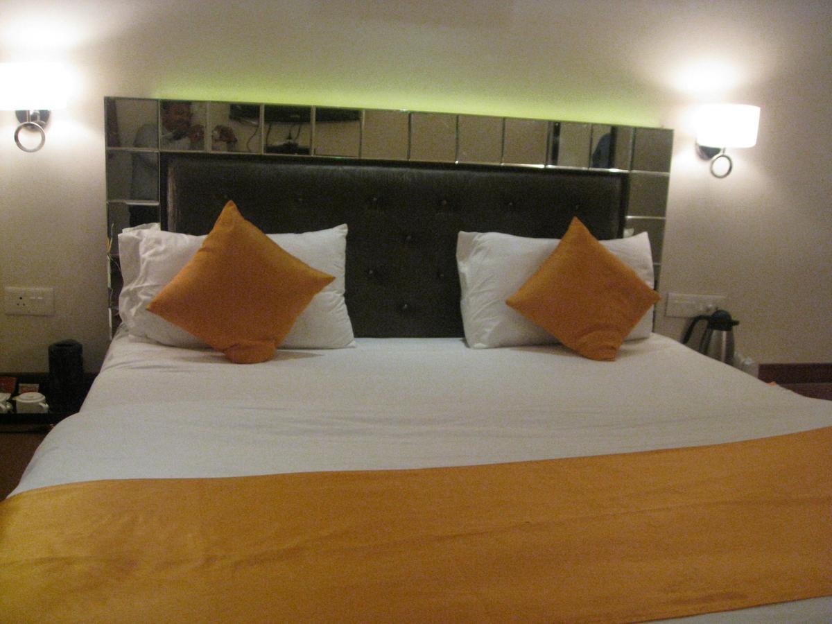 Hotel D'Grand Bareli Zewnętrze zdjęcie